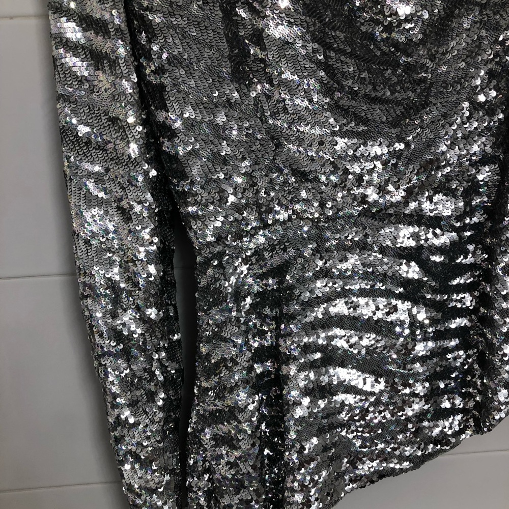 Retrofête Sequins Top - Picture 7 of 7